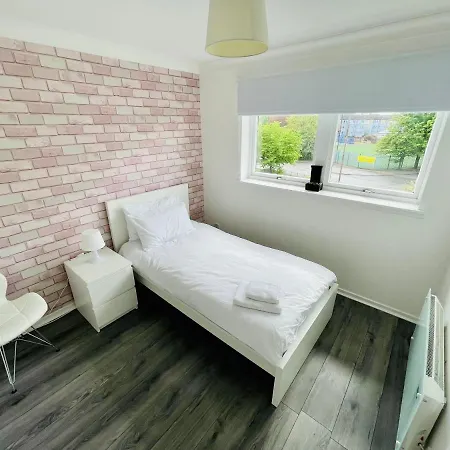 Modern 2 Bedroom Apartment Near City Centre Glasgow Exterior photo