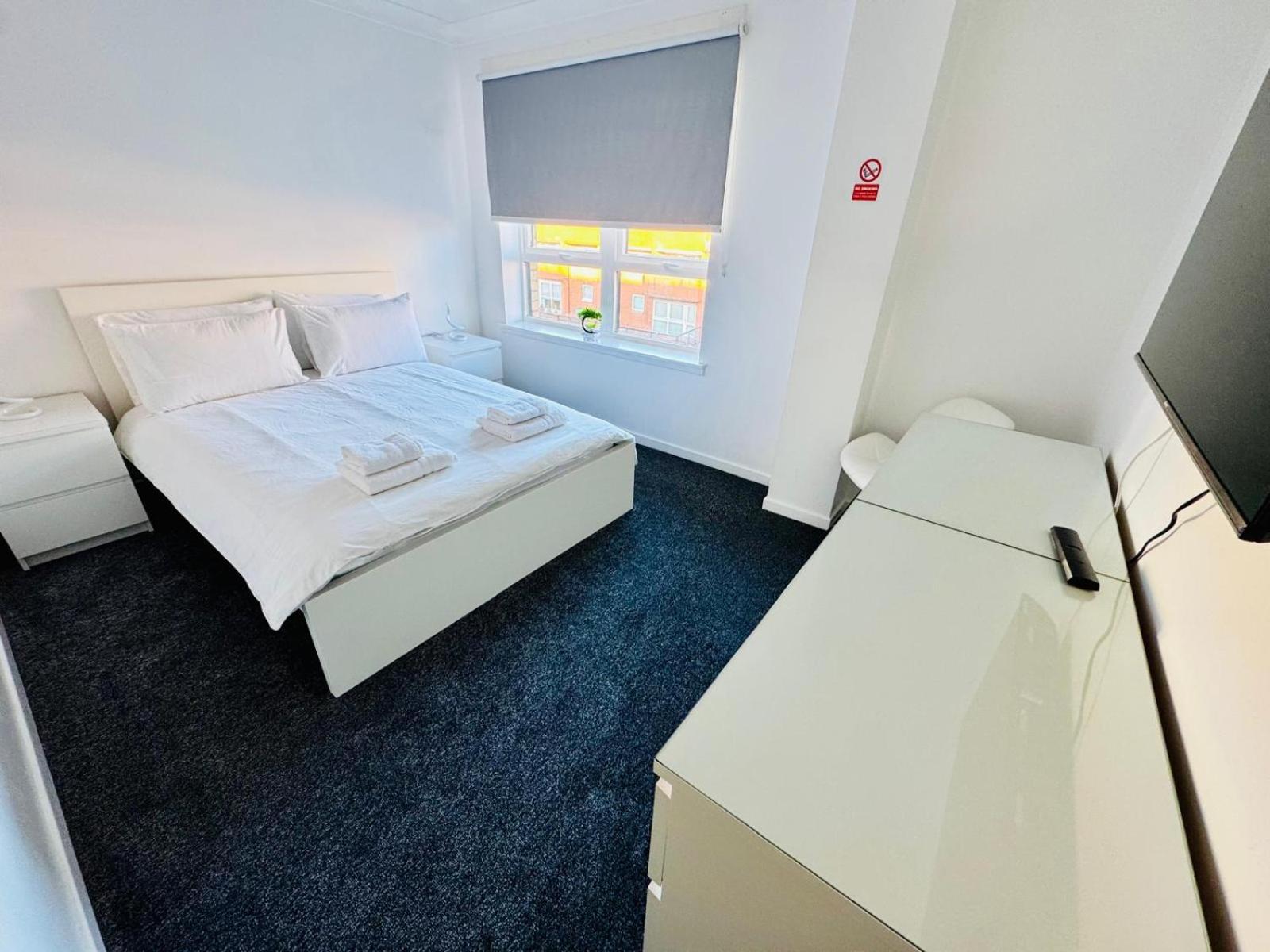 Modern 2 Bedroom Near Centre Apartment